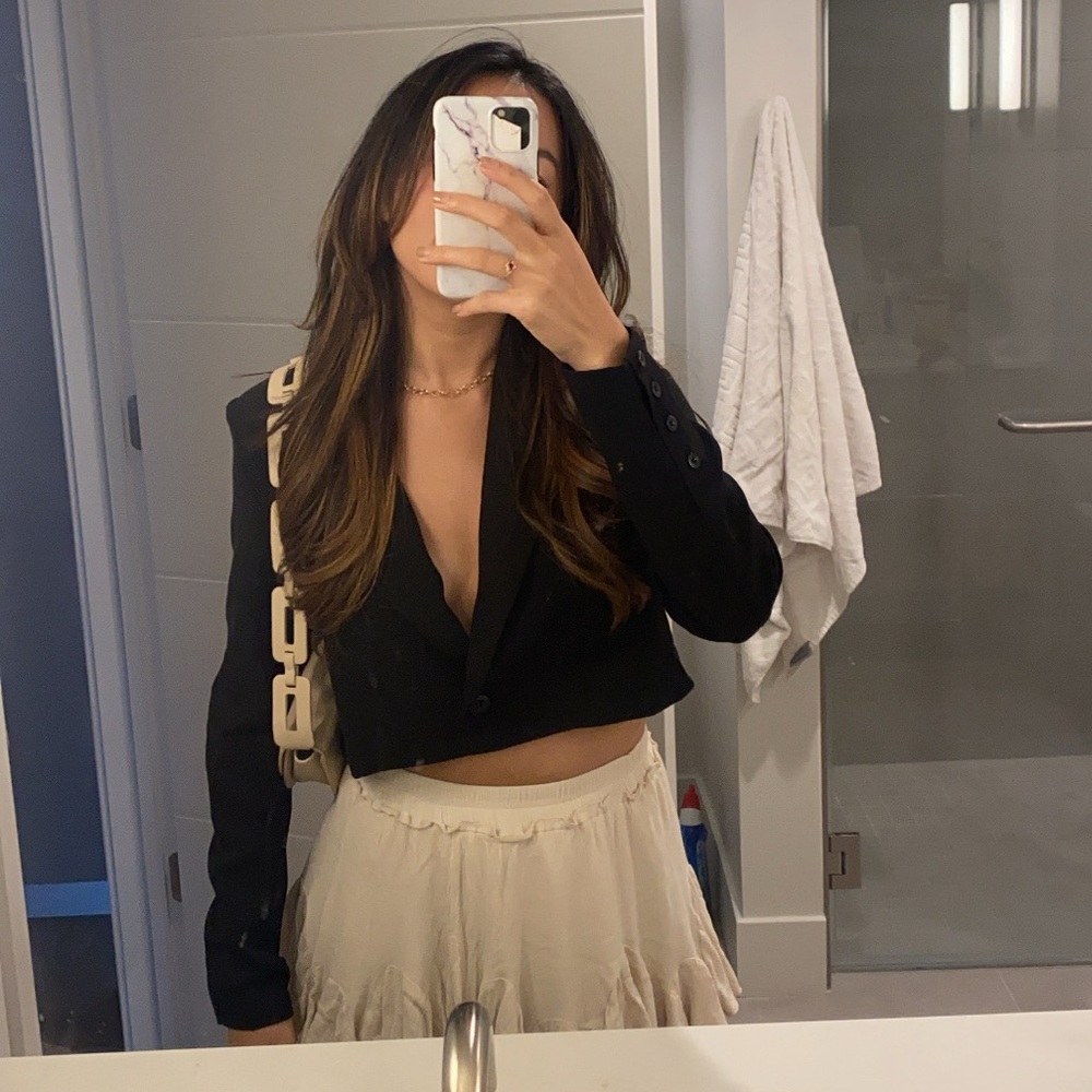 Cropped black blazer